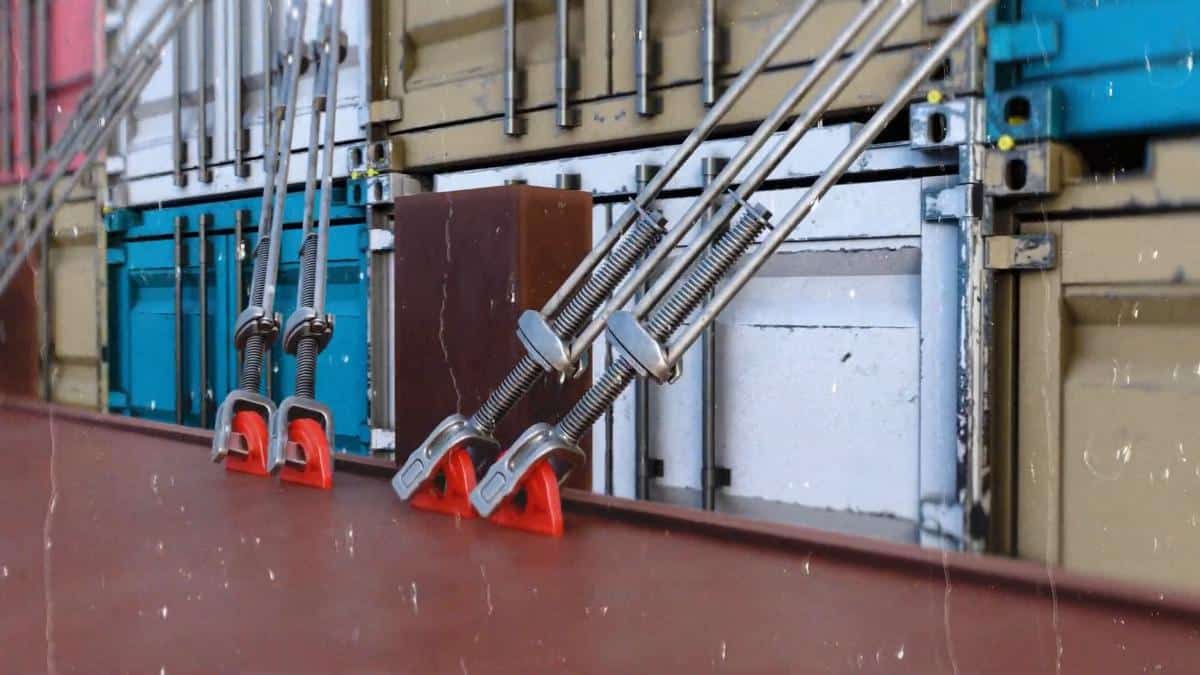 MacGregor Balance Lashing 3D animation 0 16 screenshot